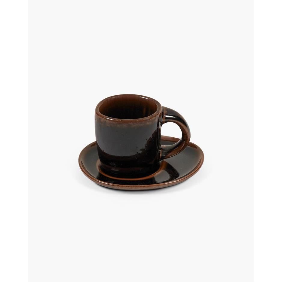 saucer coffee cup brown